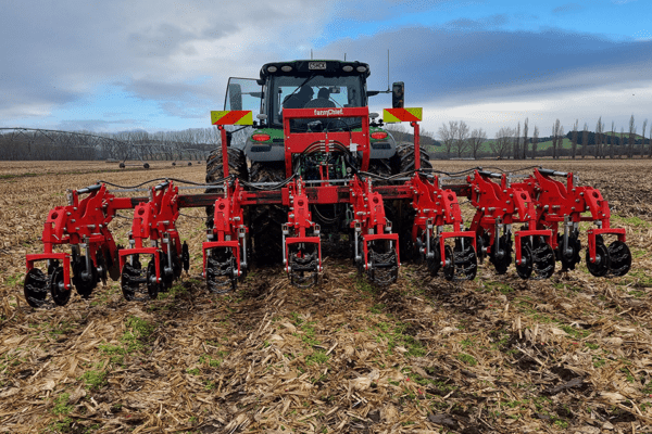 FarmChief Machinery Mechanical 8 Row Strip Till